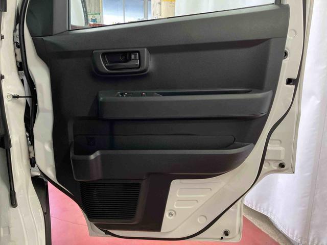 ハイゼットカーゴ ＤＸ　４ＷＤ　アイドリングストップ　レーンキープアシスト　運転席エアバッグ　助手席エアバッグ　１オーナー車　オートマチックハイビーム　記録簿　オートライト　ＡＢＳ　衝突安全ボディ　衝突被害軽減システム（32枚目）