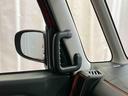 【ラクスマグリップ(助手席)】 助手席からの乗り降りがラクに!乗車中、カーブなどで体が不安定な時にも安心です