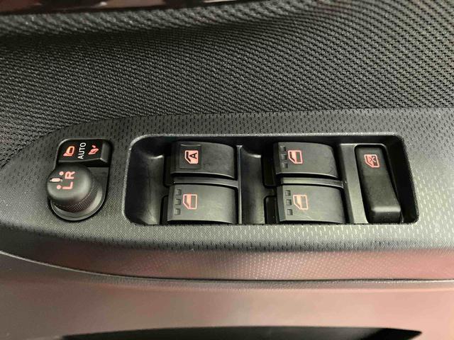 ムーヴ カスタム X VS SAIII 下取車 メモリーナビ 車線逸脱警報 エアバッグ 電動格納ミラー 記録簿 イモビライザー アルミホイール LEDヘッドランプ パノラマカメラ スマートキー プッシュスタート フルセグ ABS DVD(35枚目)