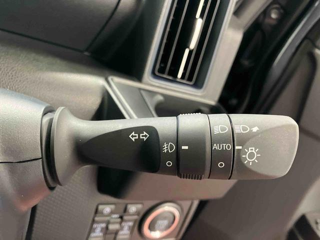 タント カスタムＸ　届出済未使用車　元展示車　衝突被害軽減システム　車線逸脱防止　アイドリングストップ　禁煙　ＬＥＤヘッドランプ　１オーナー　シートヒーター　オートマチックハイビーム　電動格納ミラー　スマートキー（16枚目）