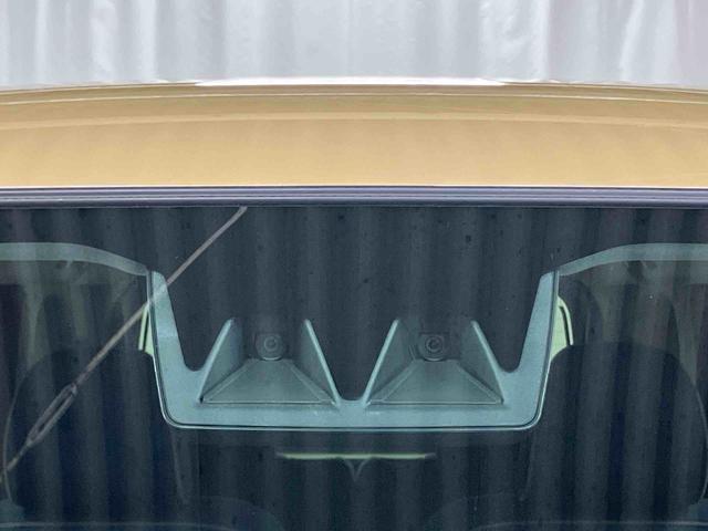 ムーヴキャンバス セオリーＧ　届出済未使用車　元展示車　アイドリングストップ　衝突被害軽減システム　電動格納ミラー　ＬＥＤヘッドランプ　シートヒーター　両側電動スライドドア　禁煙　オートライト　１オーナー　車線逸脱警報（9枚目）