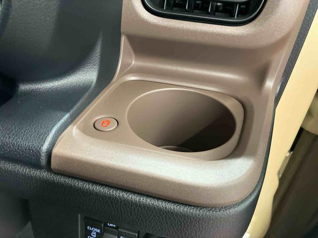 ムーヴキャンバス セオリーＧ　届出済未使用車　元展示車　アイドリングストップ　衝突被害軽減システム　電動格納ミラー　ＬＥＤヘッドランプ　シートヒーター　両側電動スライドドア　禁煙　オートライト　１オーナー　車線逸脱警報（30枚目）