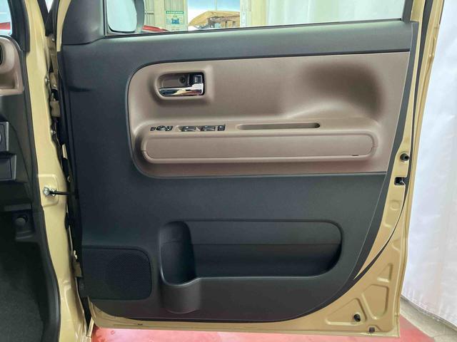 ムーヴキャンバス セオリーＧ　届出済未使用車　元展示車　アイドリングストップ　衝突被害軽減システム　電動格納ミラー　ＬＥＤヘッドランプ　シートヒーター　両側電動スライドドア　禁煙　オートライト　１オーナー　車線逸脱警報（31枚目）