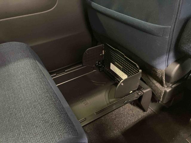 ムーヴキャンバス セオリーＧ　届出済未使用車　元展示車　アイドリングストップ　衝突被害軽減システム　電動格納ミラー　ＬＥＤヘッドランプ　シートヒーター　両側電動スライドドア　禁煙　オートライト　１オーナー　車線逸脱警報（35枚目）