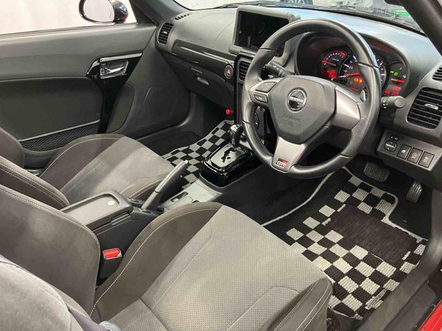 コペン ＧＲ　スポーツ　１オーナー　ターボ　シートヒーター　スマートキー　プッシュスタート　アイドリングストップ　運転席エアバッグ　助手席エアバッグ　衝突安全ボディ　ＥＳＣ　ＡＢＳ　アルミホイール（13枚目）