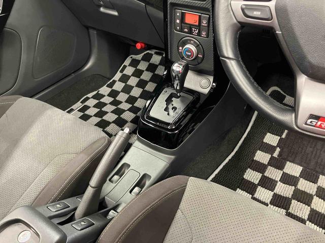 コペン ＧＲ　スポーツ　１オーナー　ターボ　シートヒーター　スマートキー　プッシュスタート　アイドリングストップ　運転席エアバッグ　助手席エアバッグ　衝突安全ボディ　ＥＳＣ　ＡＢＳ　アルミホイール（24枚目）