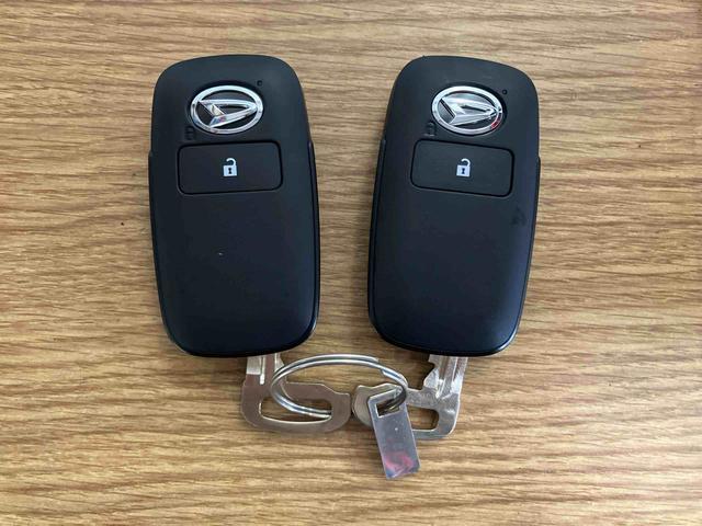 ロッキー プレミアムＧ　ＨＥＶ　ナビ　ブルートゥース　ドライブレコーダー　パノラマモニター　衝突被害軽減システム　アダプティブクルーズコントロール　衝突安全ボディ　シートヒーター　スマートキー　ＬＥＤヘッドランプ　オートライト（16枚目）