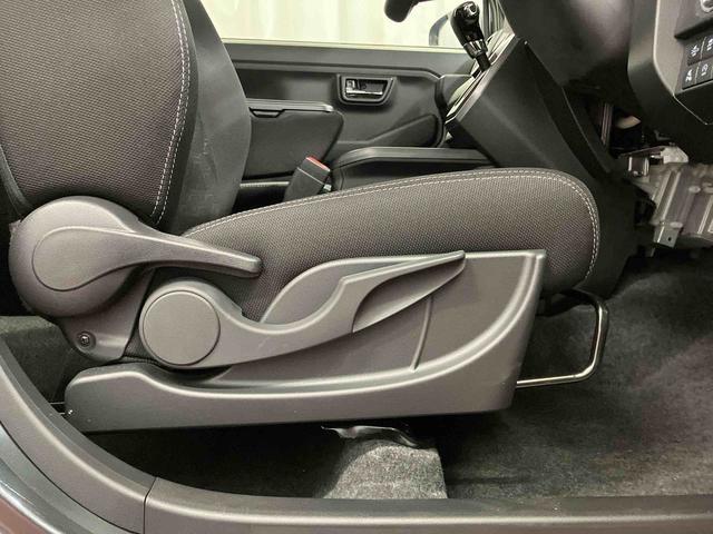 タフト Ｇ　ダーククロムベンチャー　届出済未使用車　元展示車　１オーナー　アダプティブクルーズコントロール　オートマチックハイビーム　ＬＥＤヘッドランプ　レーンキープアシスト　アイドリングストップ　電動格納ミラー　禁煙車　スマートキー（20枚目）