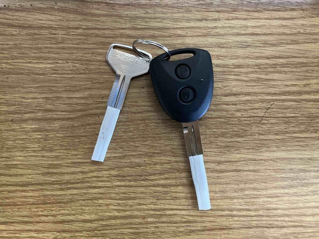 ミライース Ｌ　ＳＡＩＩＩ　１オーナー　衝突被害軽減システム　横滑防止　レーンキープアシスト　キーレス　オートライト　オートマチックハイビーム　アイドリングストップ　運転席エアバッグ　助手席エアバッグ　ＡＢＳ　衝突安全ボディ（13枚目）