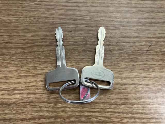 ハイゼットトラック スタンダード　元展示車　１オーナー　２ＷＤ　ＣＶＴ車　禁煙　パワーステアリング　ＡＭ／ＦＭラジオ　オートライト　オートマチックハイビーム　衝突被害軽減システム　レーンアシスト　横滑り防止装置　アイドリングストップ（14枚目）