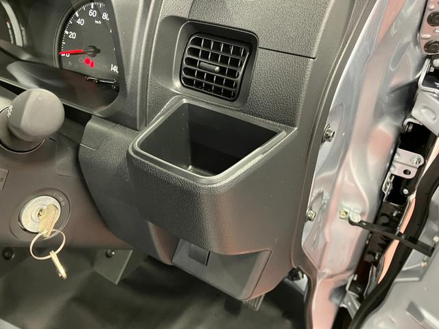 ハイゼットトラック スタンダード　元展示車　１オーナー　２ＷＤ　ＣＶＴ車　禁煙　パワーステアリング　ＡＭ／ＦＭラジオ　オートライト　オートマチックハイビーム　衝突被害軽減システム　レーンアシスト　横滑り防止装置　アイドリングストップ（25枚目）