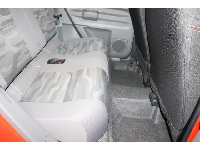 G 衝突被害軽減ブレーキ 届出済未使用車 オーディオレス スマートキー オートライト LEDヘッドランプ LEDフォグランプ シートヒーター 電動格納ミラー アイドリングストップ 盗難防止システム(17枚目)
