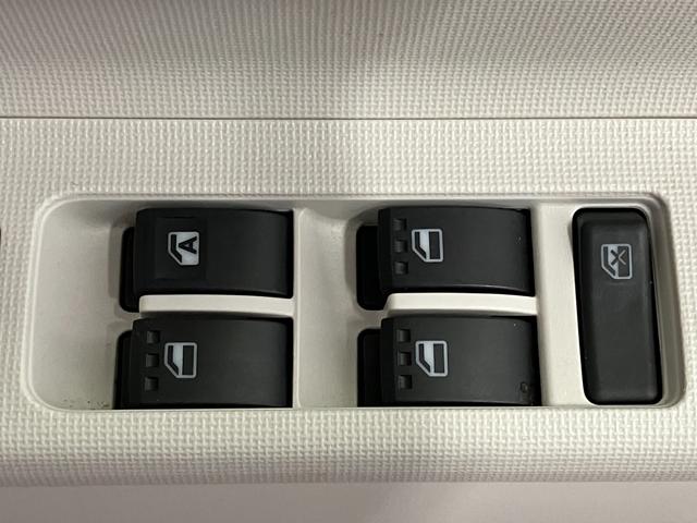 ムーヴキャンバス ストライプスＧ　両側パワースライドドア　スマートキー　プッシュスタート　軽減ブレーキ　ブルートゥースオーディオ　リアカメラ　セキュリティ　電格ミラー　フルセグＴＶ　ＬＥＤライト　レーンキープ　フロントベンチシート（42枚目）
