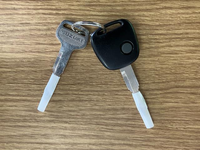アルト Ｆ　下取車　ＣＤ　キーレス　整備点検記録簿　運転席エアバッグ　助手席エアバッグ（13枚目）