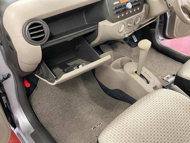 アルト Ｆ　下取車　ＣＤ　キーレス　整備点検記録簿　運転席エアバッグ　助手席エアバッグ（21枚目）