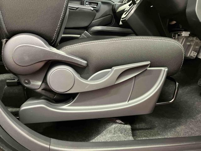 タフト Ｇ　ダーククロムベンチャー　届出済未使用車　元展示車　禁煙　ディスプレイオーディオ　バックカメラ　アダプティブクルーズコントロール　オートライト　オートマチックハイビーム　ＬＥＤヘッドランプ　レーンキープアシスト　スマートキー（24枚目）