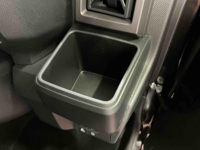 タフト Ｇ　ダーククロムベンチャー　届出済未使用車　元展示車　禁煙　ディスプレイオーディオ　バックカメラ　アダプティブクルーズコントロール　オートライト　オートマチックハイビーム　ＬＥＤヘッドランプ　レーンキープアシスト　スマートキー（29枚目）