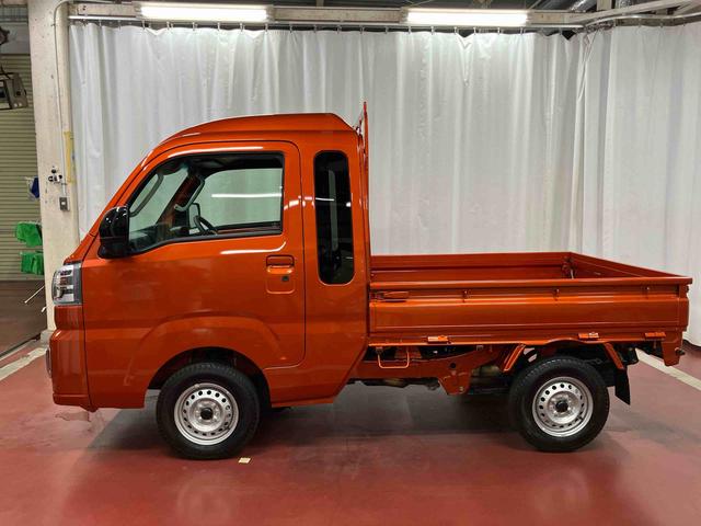 ハイゼットトラック ジャンボエクストラ　元展示車　４ＷＤ　ＣＶＴ車　アイドリングストップ　電動格納ミラー　オートライト　衝突被害軽減システム　盗難防止システム　スマートキー　１オーナー　禁煙　エアバッグ　ＬＥＤヘッドランプ　レーンアシスト（8枚目）