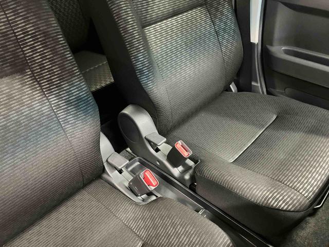 ハイゼットカーゴ デッキバンＧ　元展示車　衝突被害軽減システム　レーンキープアシスト　両側スライドドア　オートライト　オートマチックハイビーム　電動格納ミラー　アイドリングストップ　スマートキー　運転席エアバッグ　助手席エアバッグ（21枚目）