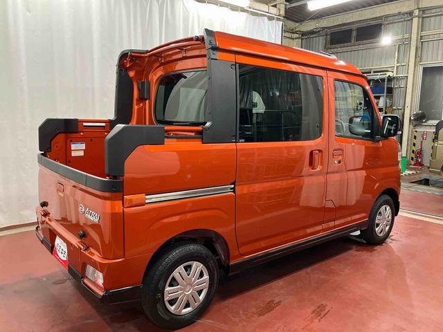 アトレー アトレーデッキバン　届出済未使用車　元展示車　ターボ　衝突被害軽減システム　レーンアシスト　ＬＥＤヘッドランプ　オートライト　オートマチックハイビーム　アダプティブクルーズコントロール　スマートキー　両側電動スライドドア（5枚目）