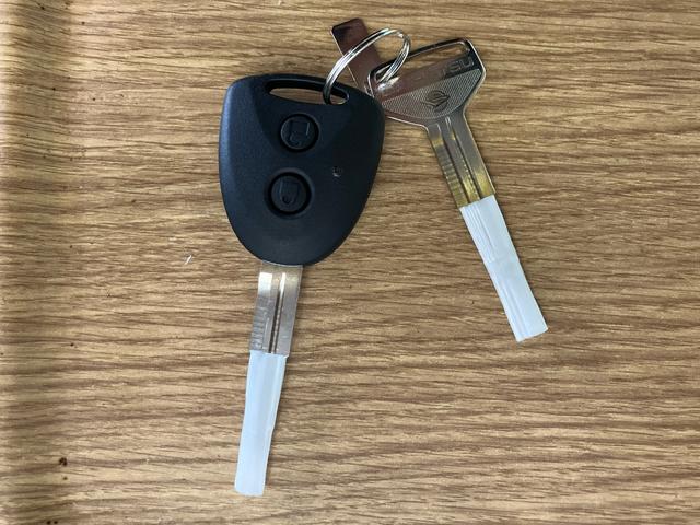 ミライース Ｌ　ＳＡＩＩＩ　届出済未使用車　元展示車　衝突被害軽減システム　禁煙　衝突防止　キーレスキー　横滑防止　レーンキープアシスト　オートライト　オートマチックハイビーム　運転席エアバック　助手席エアバッグ　衝突安全ボディ（13枚目）