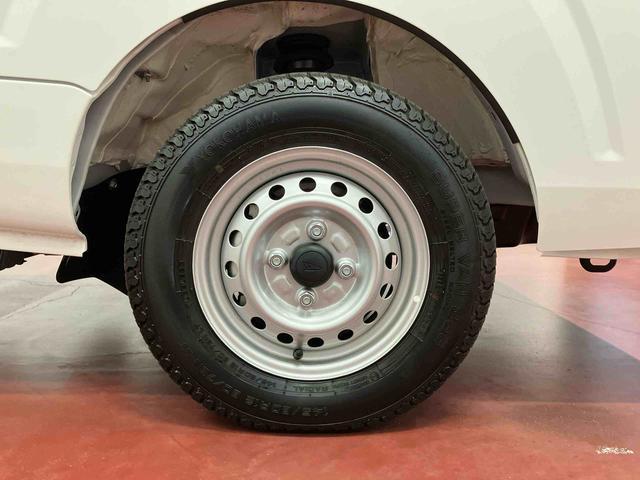 ハイゼットトラック スタンダード　農用スペシャル　１オーナー　４ＷＤ　ＣＶＴ車　衝突被害軽減システム　レーンキープアシスト　誤発進抑制機能　オートライト　オートマチックハイビーム　運転席エアバッグ　助手席エアバッグ　アイドリングストップ　ＡＢＳ（41枚目）