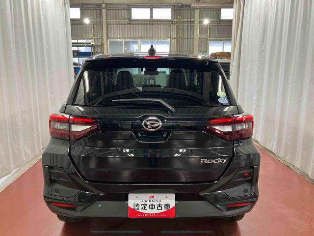 ロッキー プレミアム 下取車 ナビ パノラマカメラ ブルートゥース ETC ドライブレコーダー 衝突被害軽減システム シートヒーター スマートキー アダプティブクルーズコントロール アイドリングストップ LEDヘッドランプ(6枚目)