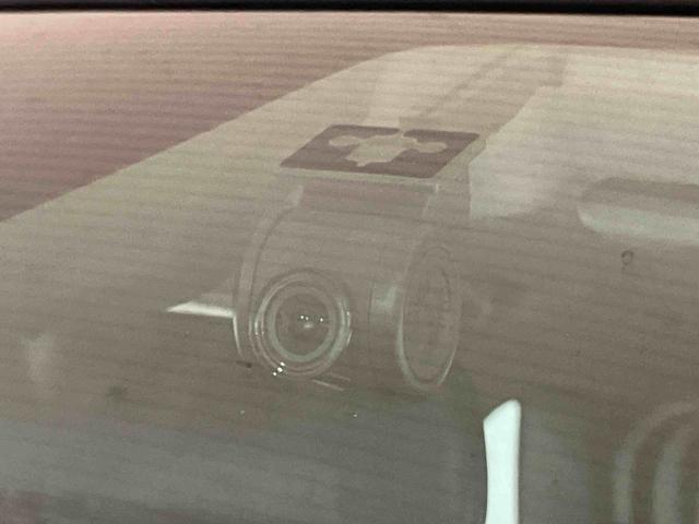ロッキー プレミアム 下取車 ナビ パノラマカメラ ブルートゥース ETC ドライブレコーダー 衝突被害軽減システム シートヒーター スマートキー アダプティブクルーズコントロール アイドリングストップ LEDヘッドランプ(15枚目)