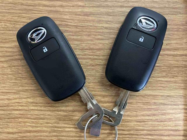 ロッキー プレミアム 下取車 ナビ パノラマカメラ ブルートゥース ETC ドライブレコーダー 衝突被害軽減システム シートヒーター スマートキー アダプティブクルーズコントロール アイドリングストップ LEDヘッドランプ(18枚目)