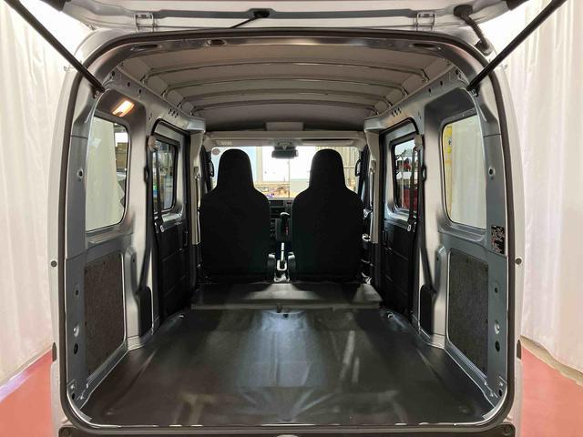 ハイゼットカーゴ DX 届出済未使用車 元展示車 衝突安全ボディ キーレスキー 両側スライドドア アイドリングストップ オートマチックハイビーム オートライト レーンアシスト 運転席エアバッグ 助手席エアバッグ 1オーナー(11枚目)
