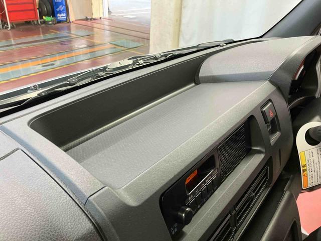 ハイゼットカーゴ DX 届出済未使用車 元展示車 衝突安全ボディ キーレスキー 両側スライドドア アイドリングストップ オートマチックハイビーム オートライト レーンアシスト 運転席エアバッグ 助手席エアバッグ 1オーナー(21枚目)