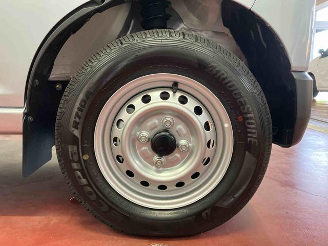 ハイゼットカーゴ DX 届出済未使用車 元展示車 衝突安全ボディ キーレスキー 両側スライドドア アイドリングストップ オートマチックハイビーム オートライト レーンアシスト 運転席エアバッグ 助手席エアバッグ 1オーナー(37枚目)