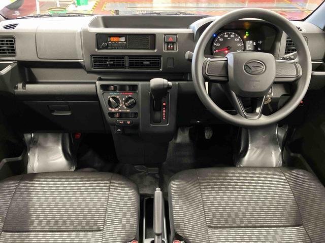 ハイゼットカーゴ ＤＸ　届出済未使用車　元展示車　衝突安全ボディ　キーレスキー　両側スライドドア　アイドリングストップ　オートマチックハイビーム　オートライト　レーンアシスト　運転席エアバッグ　助手席エアバッグ　１オーナー（12枚目）