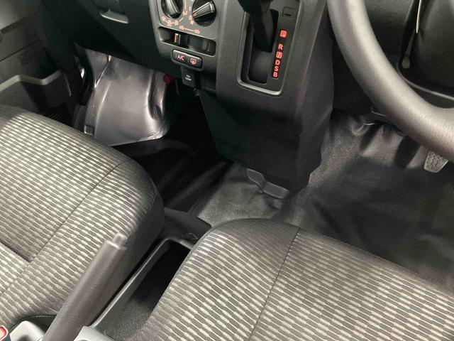 ハイゼットカーゴ ＤＸ　届出済未使用車　元展示車　衝突安全ボディ　キーレスキー　両側スライドドア　アイドリングストップ　オートマチックハイビーム　オートライト　レーンアシスト　運転席エアバッグ　助手席エアバッグ　１オーナー（23枚目）