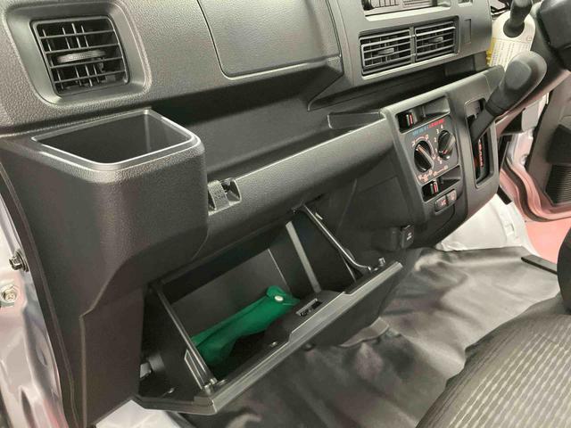 ハイゼットカーゴ ＤＸ　届出済未使用車　元展示車　衝突安全ボディ　キーレスキー　両側スライドドア　アイドリングストップ　オートマチックハイビーム　オートライト　レーンアシスト　運転席エアバッグ　助手席エアバッグ　１オーナー（26枚目）