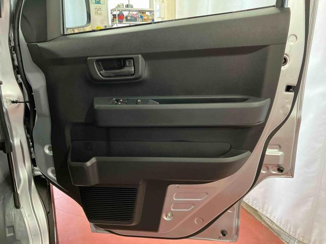 ハイゼットカーゴ ＤＸ　届出済未使用車　元展示車　衝突安全ボディ　キーレスキー　両側スライドドア　アイドリングストップ　オートマチックハイビーム　オートライト　レーンアシスト　運転席エアバッグ　助手席エアバッグ　１オーナー（31枚目）