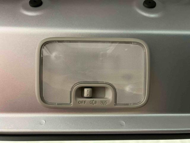 ハイゼットカーゴ ＤＸ　届出済未使用車　元展示車　衝突安全ボディ　キーレスキー　両側スライドドア　アイドリングストップ　オートマチックハイビーム　オートライト　レーンアシスト　運転席エアバッグ　助手席エアバッグ　１オーナー（35枚目）