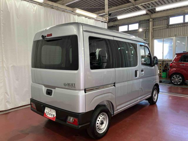 ハイゼットカーゴ ＤＸ　届出済未使用車　元展示車　衝突安全ボディ　禁煙　キーレス　両側スライドドア　アイドリングストップ　オートライト　オートマチックハイビーム　レーンアシスト　ＡＢＳ　運転席エアバッグ　助手席エアバッグ（5枚目）
