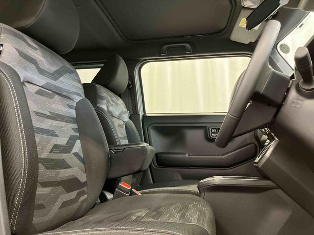 タフト G ダーククロムベンチャー 元試乗車 1オ-ナ- アダプティブクルーズコントロール オートマチックハイビーム LEDヘッドランプ レーンキープアシスト アイドリングストップ 電動格納ミラー 記録簿 スマートキー ガラスルーフ(22枚目)