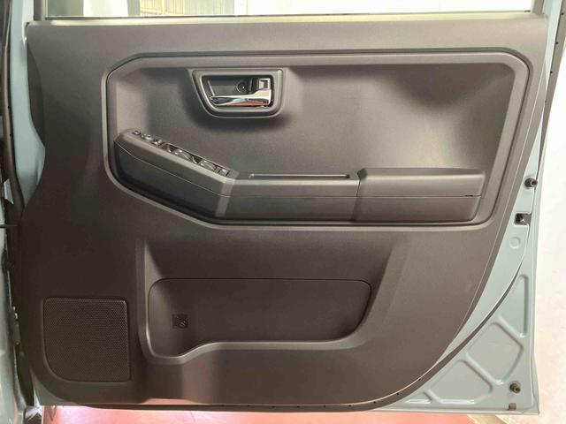 タフト G ダーククロムベンチャー 元試乗車 1オ-ナ- アダプティブクルーズコントロール オートマチックハイビーム LEDヘッドランプ レーンキープアシスト アイドリングストップ 電動格納ミラー 記録簿 スマートキー ガラスルーフ(33枚目)