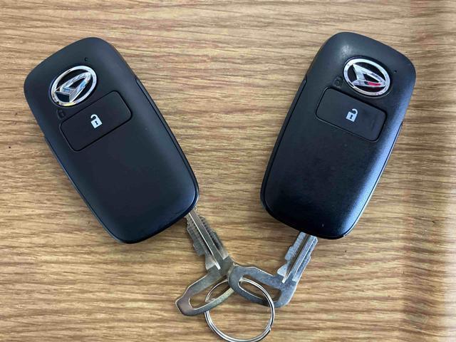 タフト G クロムベンチャー 1オーナー 衝突被害軽減システム 車線逸脱警報装置 シートヒーター ガラスルーフ アイドリングストップ LEDヘッドランプ オートライト オートマチックハイビーム スマートキー プッシュスタート(14枚目)