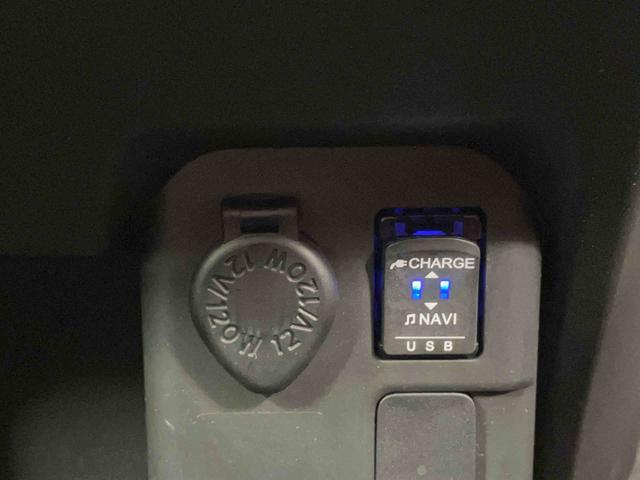 アクセサリーソケット　ＵＳＢアダプター