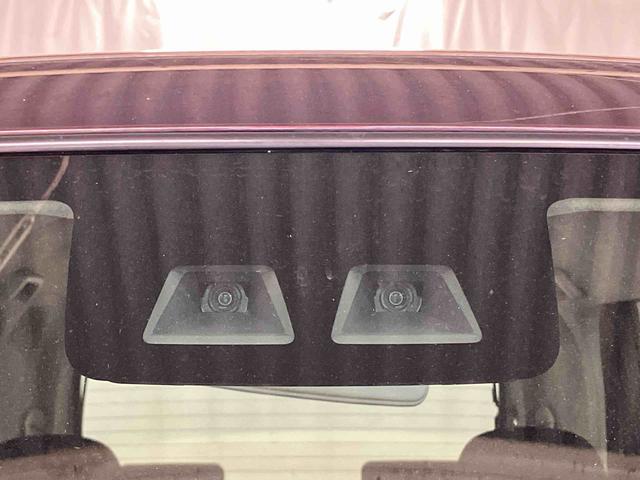 タント カスタムＸ　ＳＡＩＩＩ　下取車　メモリーナビ　バックカメラ　ＬＥＤヘッドランプ　オートライト　衝突被害軽減システム　スマートキー　プッシュスタート　片側電動両側スライドドア　運転席エアバッグ　助手席エアバッグ（9枚目）