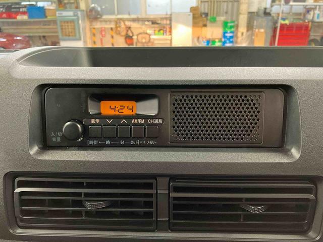 ハイゼットカーゴ ＤＸ　１オーナー　衝突被害軽減システム　衝突安全ボディ　アイドリングストップ　ＥＴＣ　キーレス　両側スライドドア　オートライト　オートマチックハイビーム　ＥＳＣ　ＡＢＳ　運転席エアバッグ　助手席エアバッグ（14枚目）