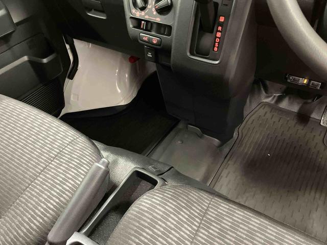 ハイゼットカーゴ ＤＸ　１オーナー　衝突被害軽減システム　衝突安全ボディ　アイドリングストップ　ＥＴＣ　キーレス　両側スライドドア　オートライト　オートマチックハイビーム　ＥＳＣ　ＡＢＳ　運転席エアバッグ　助手席エアバッグ（24枚目）