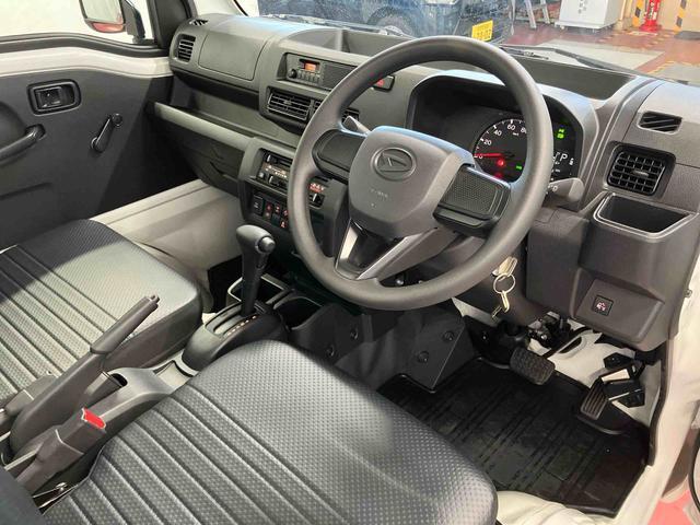 ハイゼットトラック スタンダード　農用スペシャル　１オーナー　４ＷＤ　ＣＶＴ車　衝突被害軽減システム　レーンキープアシスト　アイドリングストップ　運転席エアバッグ　助手席エアバッグ　ＡＢＳ　オートライト　オートマチックハイビーム（13枚目）