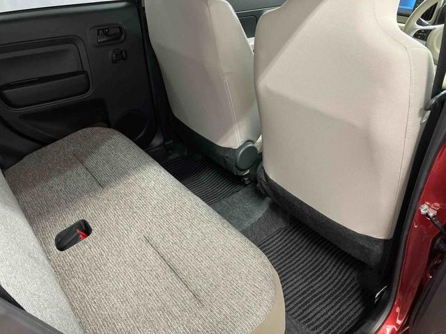 ゆとりのある足元スペースです