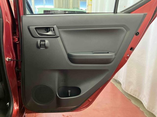 ミライース Ｌ　ＳＡＩＩＩ　１オーナー　衝突被害軽減システム　レーンキープアシスト　横滑防止　キーレスキー　オートライト　オートマチックハイビーム　運転席エアバッグ　助手席エアバッグ　ＡＢＳ　アイドリングストップ　衝突安全ボディ（30枚目）