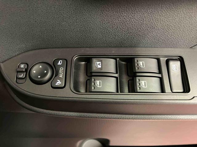 タント ファンクロスターボ 元試乗車 ターボ 衝突被害軽減システム レーンキープアシスト 両側電動スライドドア シートヒーター LEDヘッドランプ オートライト オートマチックハイビーム ベンチシート アイドリングストップ(31枚目)