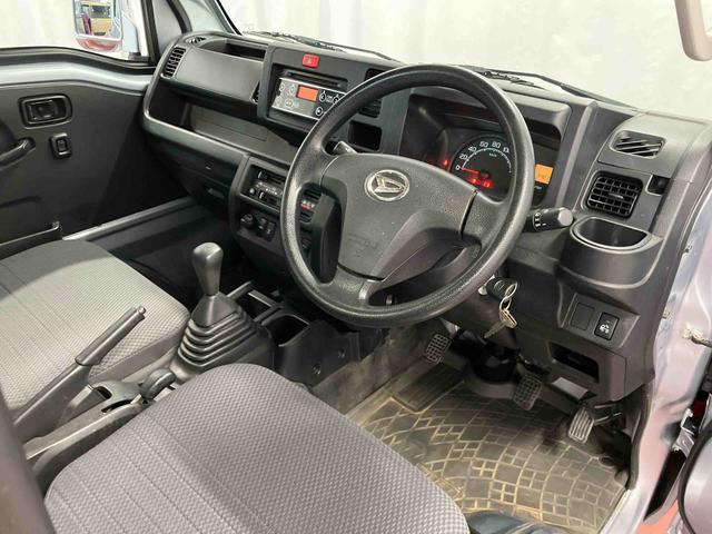 ハイゼットトラック ＥＸＴ　下取車　修復歴有　４ＷＤ　マニュアル車　荷台ラバーマット　ＣＤ　ラジオ　ＡＵＸ　ＬＥＤヘッドライト　パワーウインドウ　フォグランプ　キーレス（9枚目）
